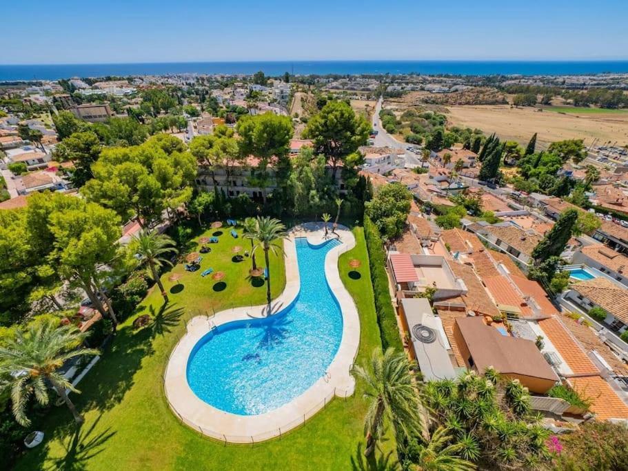Estudio Torre De Andalucia Marbella Esterno foto