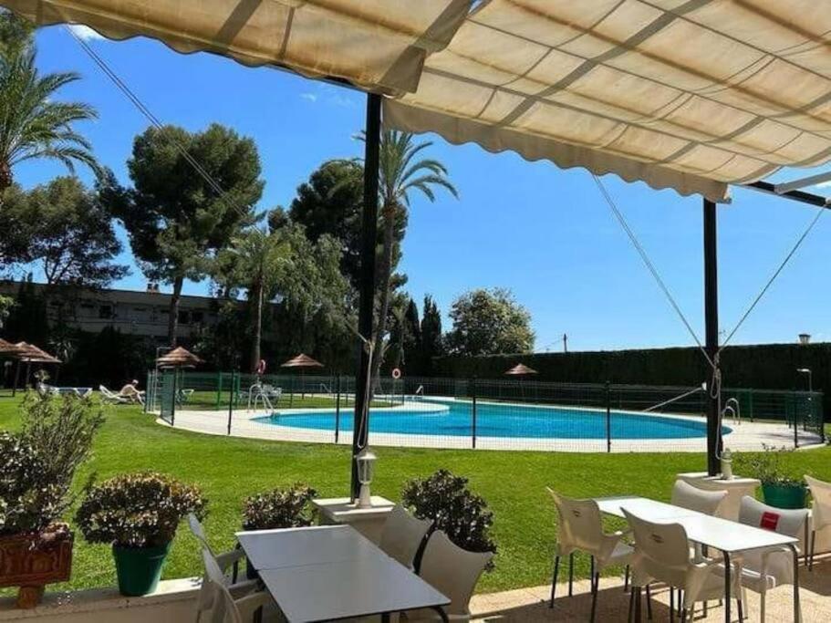 Estudio Torre De Andalucia Marbella Esterno foto